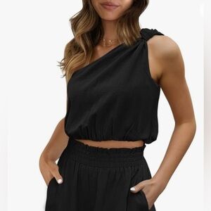 🌹NWT/ AUTOMET CROP TOP